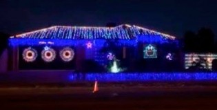 El vecindario navideño que prende las luces con “Thunderstruck” de AC/DC