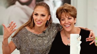 Viral: El minuto de fama de la vieja de Jennifer Lopez
