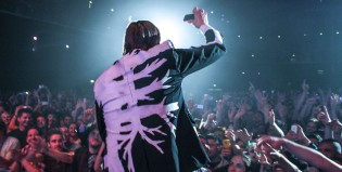 ¡Arcade Fire hace un cover de Joy Division en Manchester!