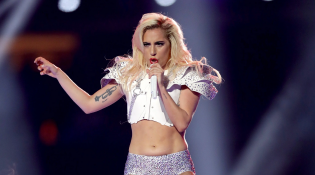 “Estoy orgullosa de mi cuerpo”: Lady Gaga responde a las absurdas críticas