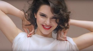 ¡Kendall Jenner se pone en la piel de Marilyn Monroe para la nueva campaña de Love!