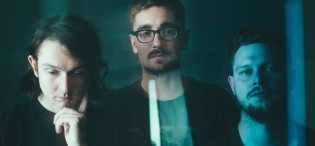 Alt-J presenta el video de Deadcrush