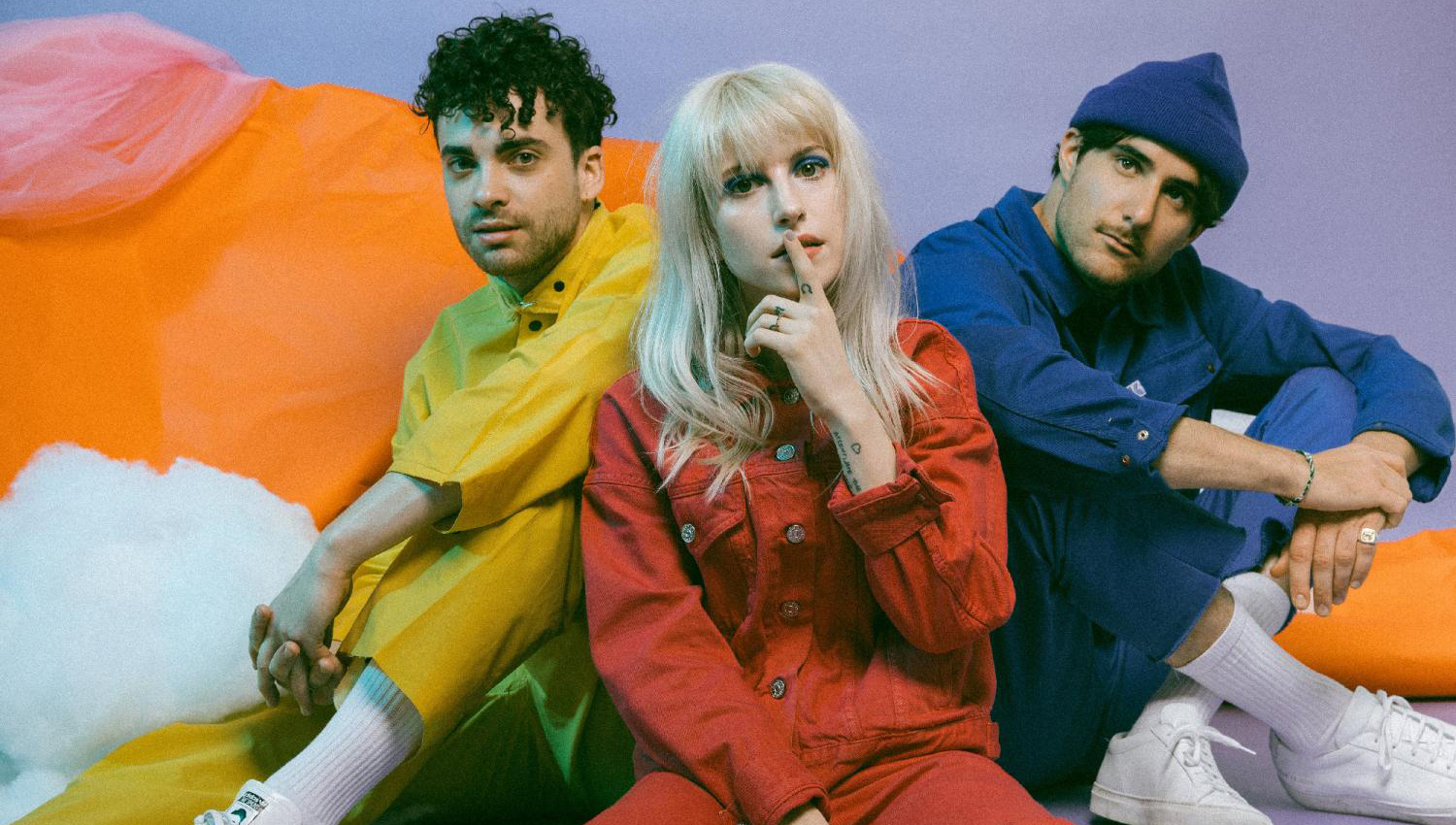 Mirá a Paramore tocar su nuevo disco en una librería