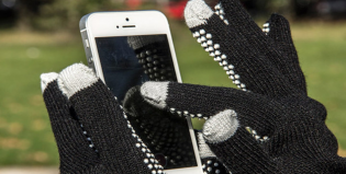 ¡Llegó el frío! ¿Cómo desbloquear y usar el celular con los guantes puestos?