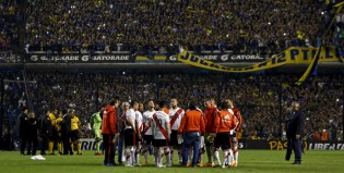 Insólito: un hincha de Boca demandará a River por el “pimentazo”