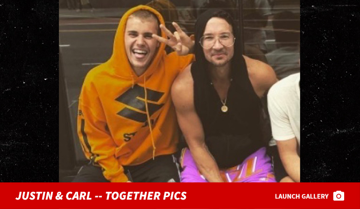 0725-justin-bieber-carl-lentz-together-footer-1