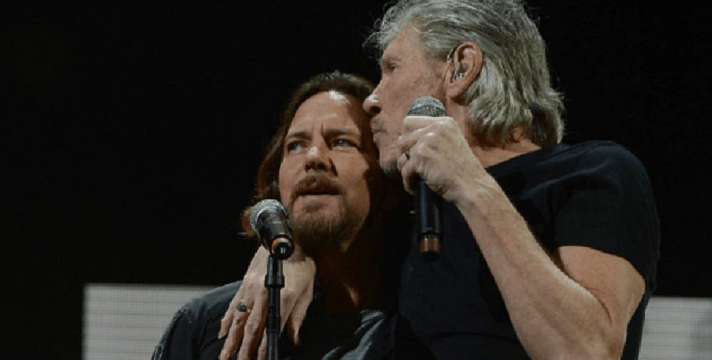 Eddie Vedder y Roger Waters juntos en Chicago haciendo Comfortably Numb