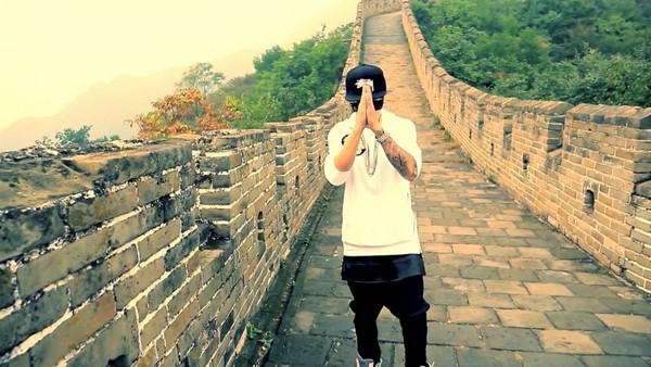 Justin Bieber Quay MV nhay hiphop tren Van Ly Truong Thanh