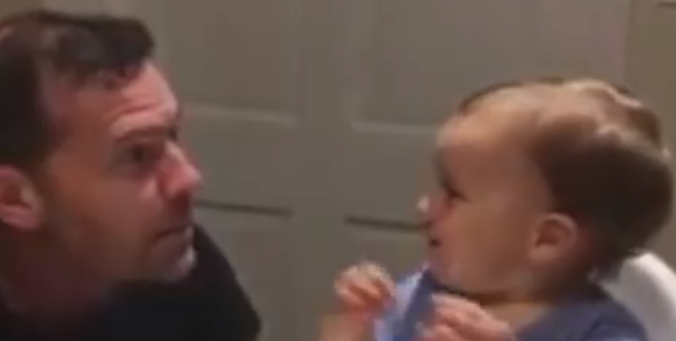 Viral: ¡Su papá hace ‘beatbox’ y el se enloquece!