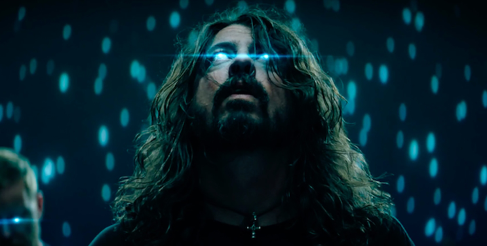 Foo Fighters presentó el video de The Sky Is A Neighborhood