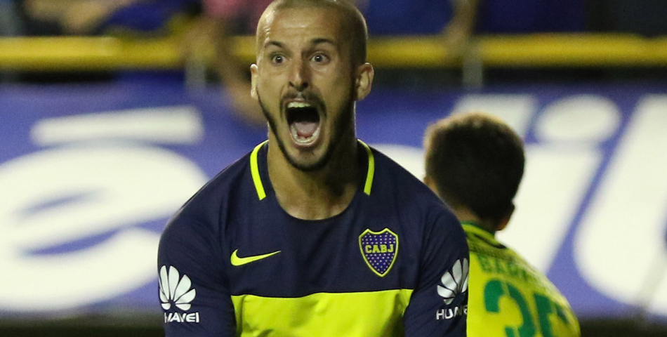 Benedetto se pasó a la lucha libre