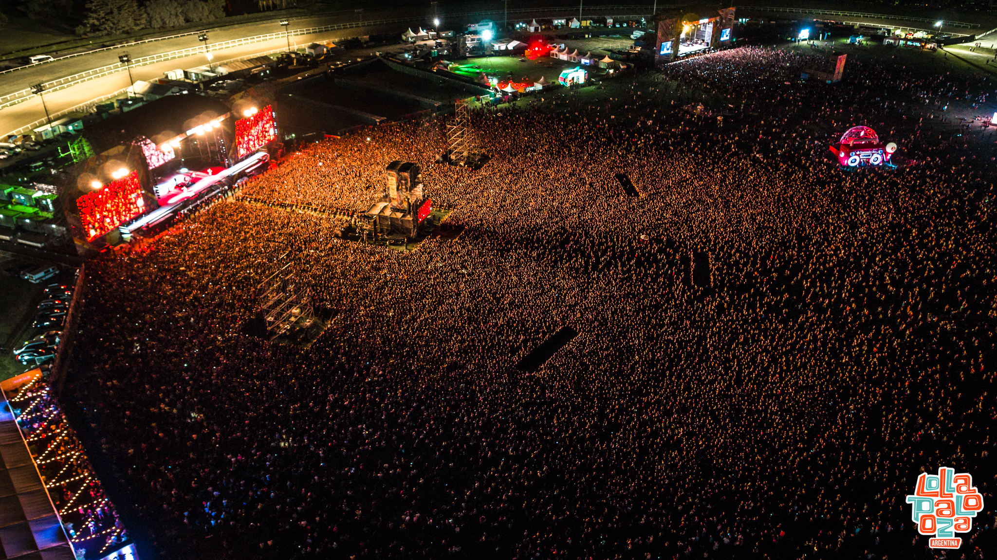 LOLLA_AR2017_0331_221533_0034_ALIVECOVERAGE