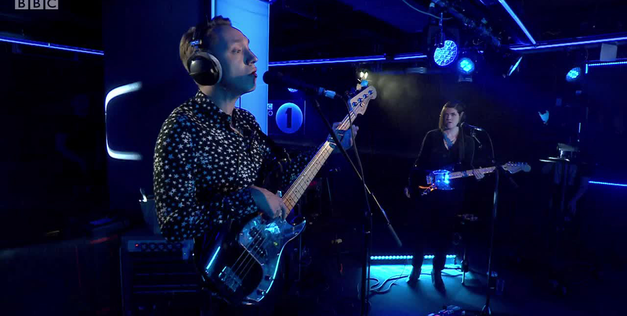 Llegó el turno de The xx: fueron al Live Lounge e hicieron un cover de Justin Timberlake