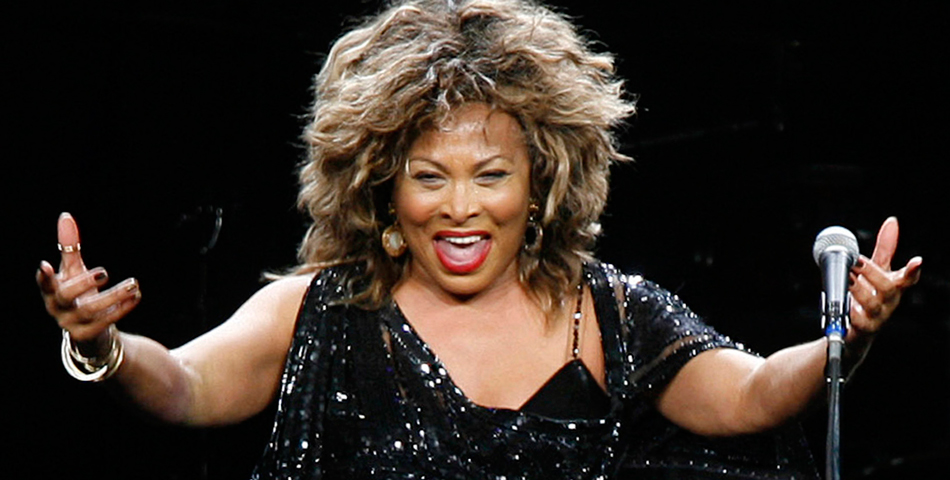 Tina Turner, entre nuevo look y actuación sorpresa