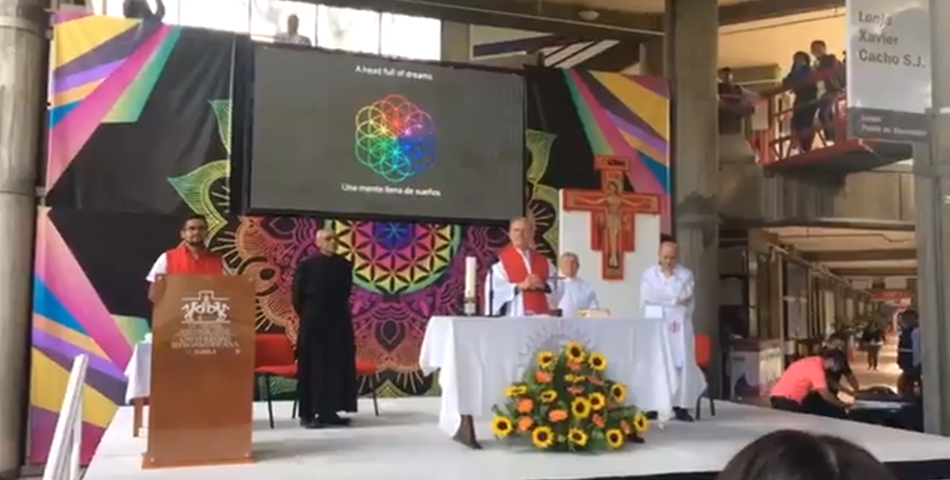 ¡En México se llevó a cabo una misa con música de Coldplay!