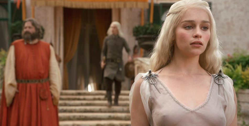 Emilia Clarke defendió las escenas de sexo en “Game of thrones”