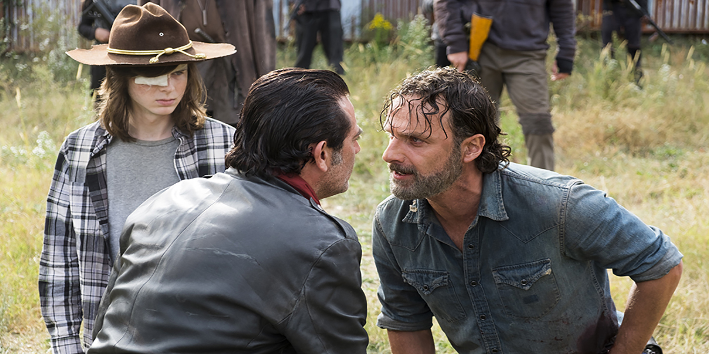 La octava temporada de The Walking Dead se despidió hasta febrero con un impactante final