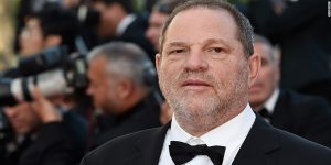 El video viral de la abofeteada al depredador sexual, Harvey Weinstein