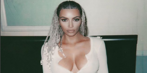 Kim Kardashian prendió fuego las redes sociales con una serie de fotos en topless