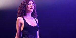 El mensaje oculto en el vestido de Lorde