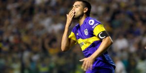 Riquelme tiró magia en la playa