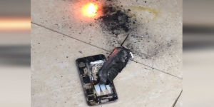 VIDEO – Un iPhone explotó en una peluquería y aterró a todo el local