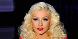 Christina Aguilera hizo una sesión de fotos sin maquillaje ¡y luce irreconocible!