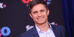 Gael García Bernal cantó “Recuérdame” de “Coco” y lo destrozaron