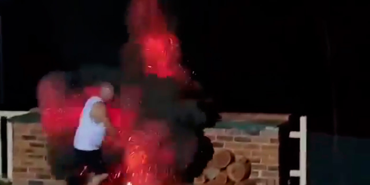 Insólito: avivó el fuego con fuegos artificiales y casi se arrebata (con el asado)