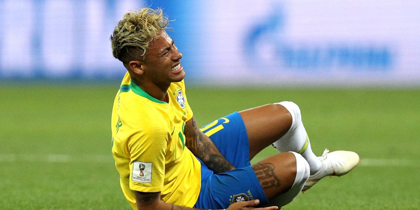 Increíble: bar brasileño ofrece tragos gratis por cada caída de Neymar