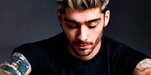 Un ex One Direction se le animó a un clásico de Elvis