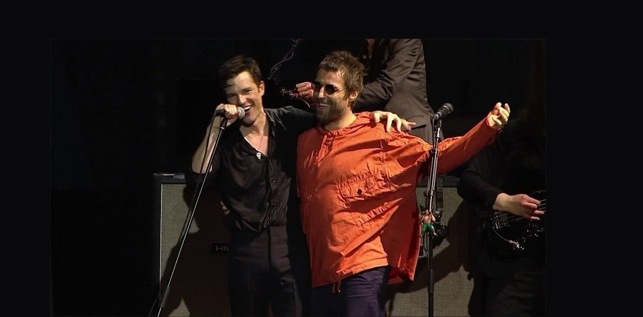 Liam Gallagher invadió el escenario en pleno show de The Killers