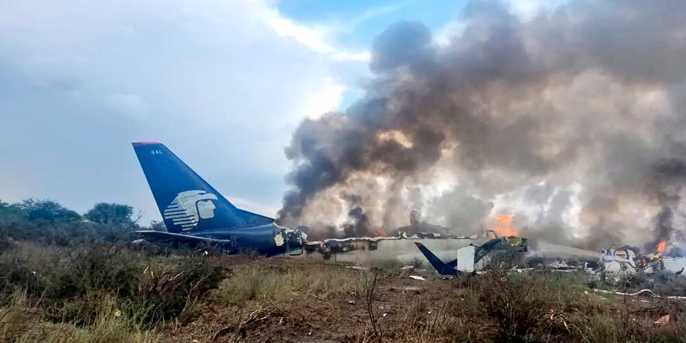 Estremecedor: Una pasajera grabó el accidente del avión de AeroMéxico