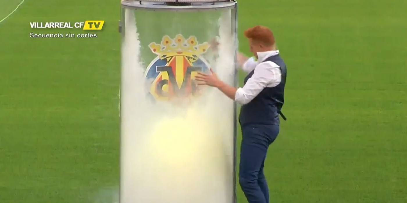 ¡El increíble truco de magia que utilizó el Villarreal para presentar a Santi Cazorla!
