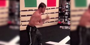 “Canelo” Álvarez sorprende por la velocidad de sus golpes