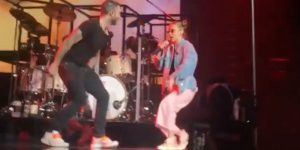 Millie Bobby Brown cantó junto a Maroon 5