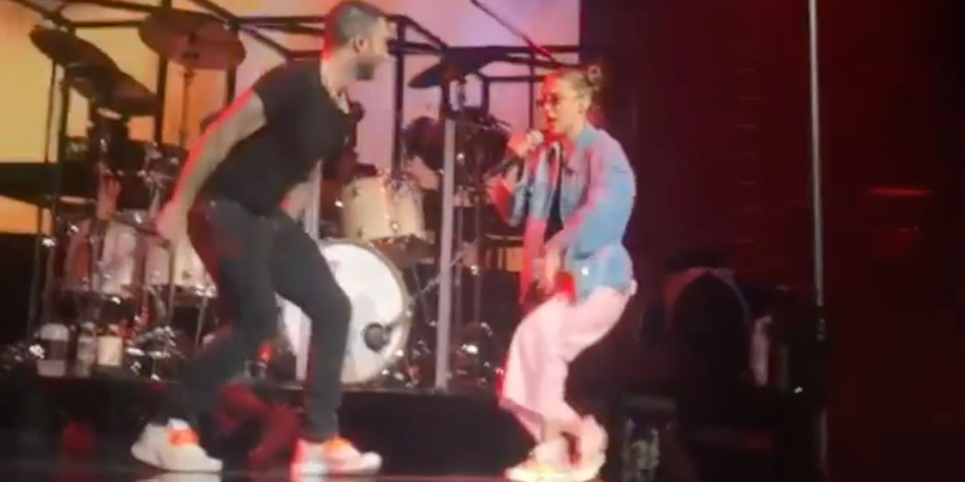 Millie Bobby Brown cantó junto a Maroon 5