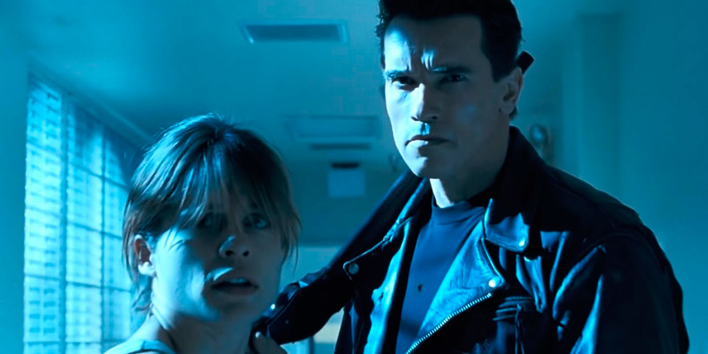 Arnold Schwarzenegger y Linda Hamilton posaron en el set de “Terminator”