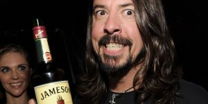 Dave Grohl reveló su “ritual alcohólico” antes de cada show