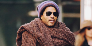 Después de seis años, Lenny Kravitz explicó el misterio de su bufanda gigante