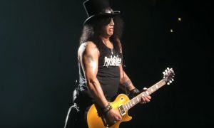 Slash: “Algunas canciones fueron algo sexistas”