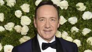 Hay un video que comprueba el acoso de Kevin Spacey a un joven de 18 años