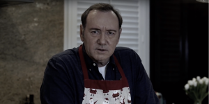 La reaparición de Kevin Spacey con un (polémico) video en el que habla desde Frank Underwood