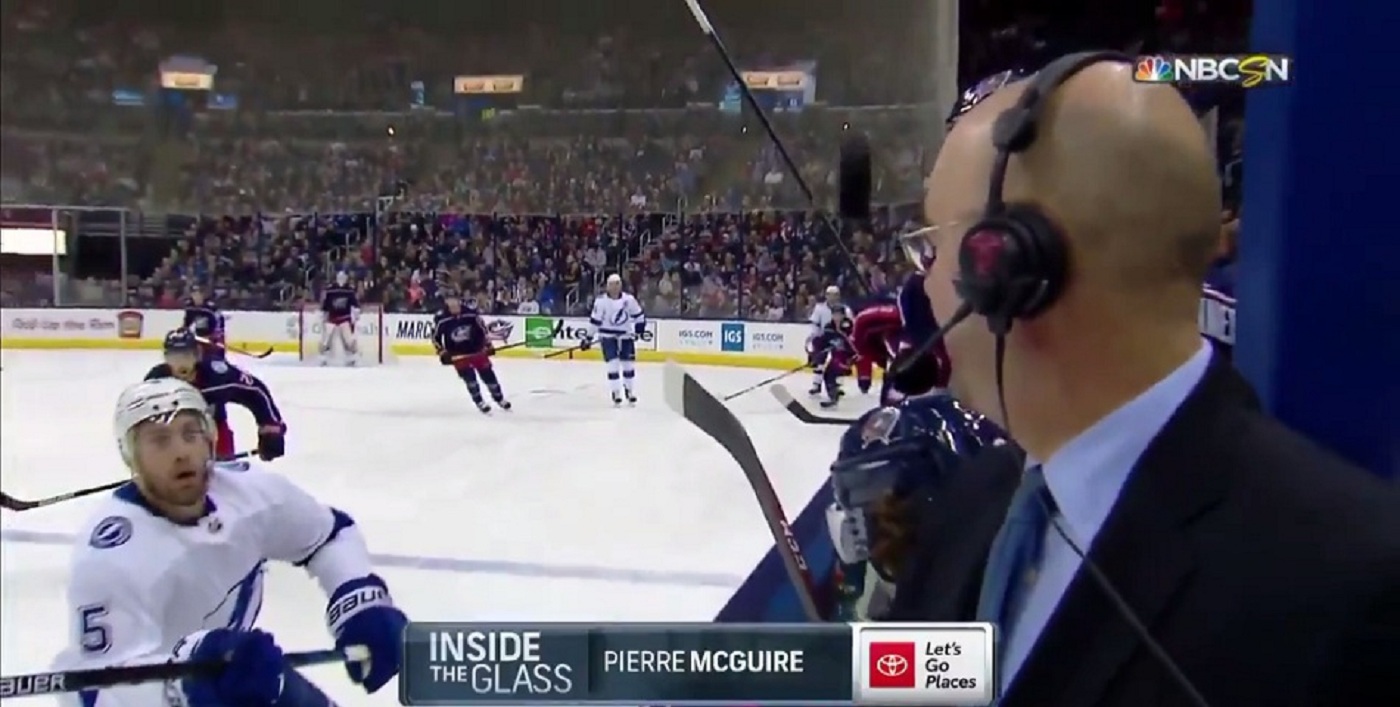 Un periodista de hockey sobre hielo vio la muerte de cerca