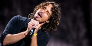 El médico de Chris Cornell negó haberle sobrerecetado pastillas