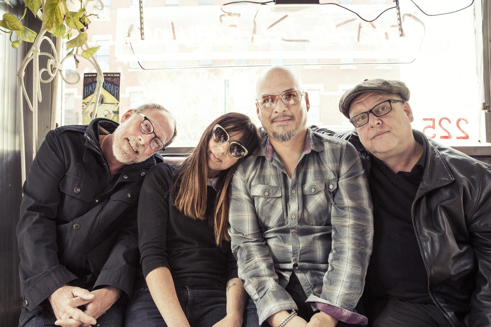 Volvieron: ¡escuchá lo nuevo de Pixies!