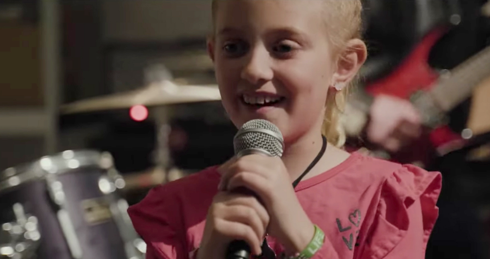 VIDEO: Una banda liderada por una nena de 8 años hizo un cover de Slipknot (y es genial)