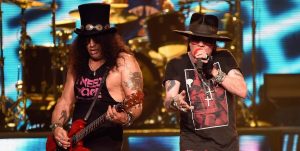 Guns N’ Roses se mete en una puja legal por una cerveza