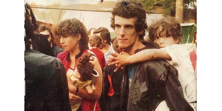 “El lado humano de un genio”: NatGeo reveló un video inédito de Spinetta jugando con sus hijos