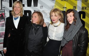 ¡Courtney Love anticipó el regreso de Hole!